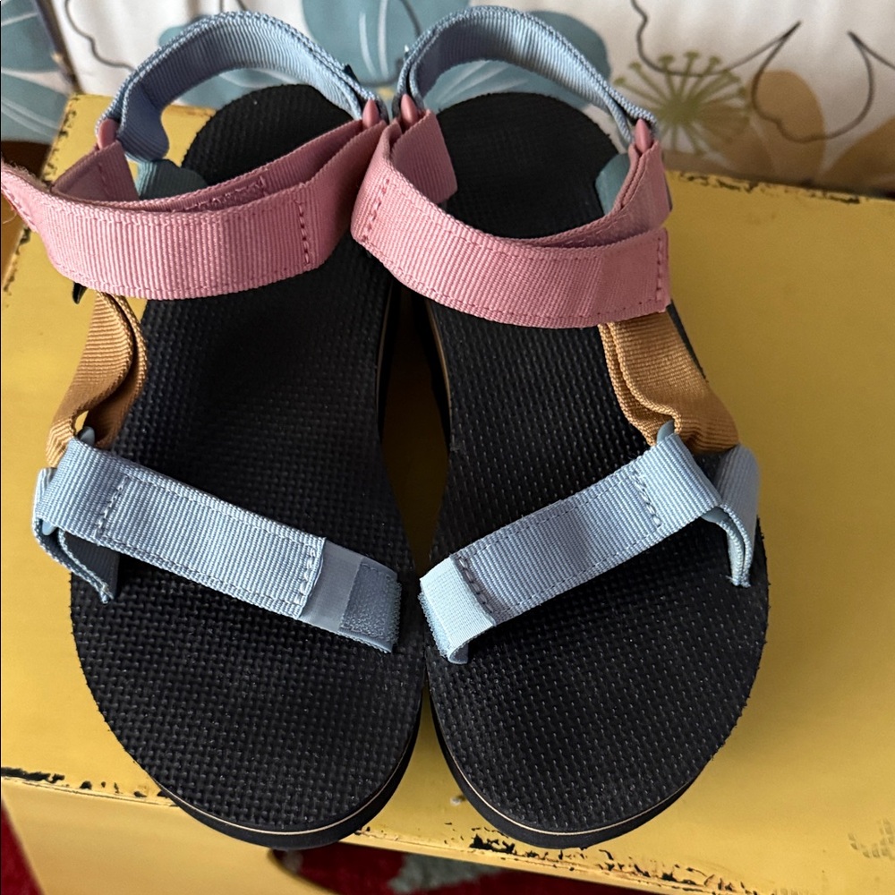 Text Colorful Strappy Sandals